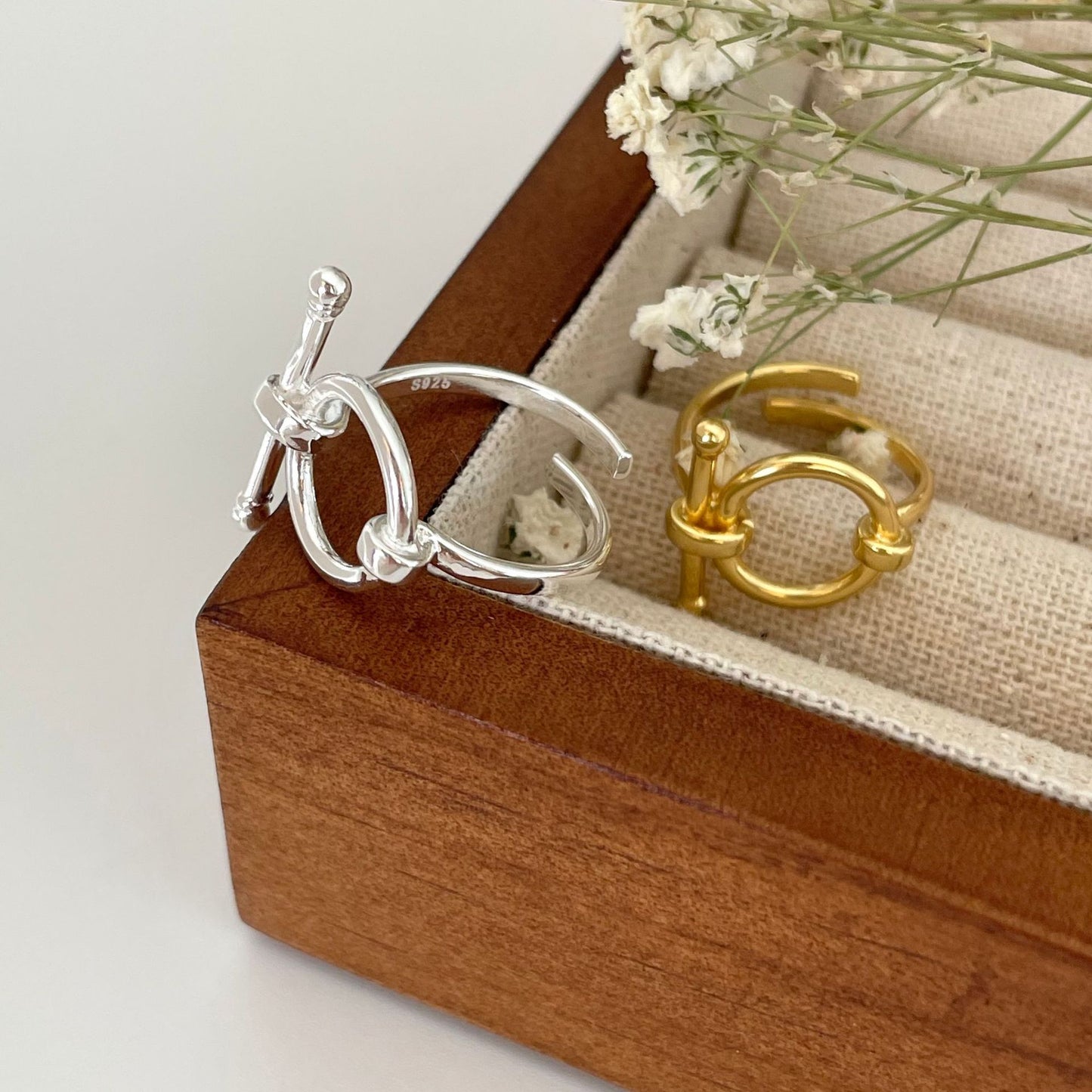 Anillo de nudo redondo geométrico de plata de ley 925 para mujer