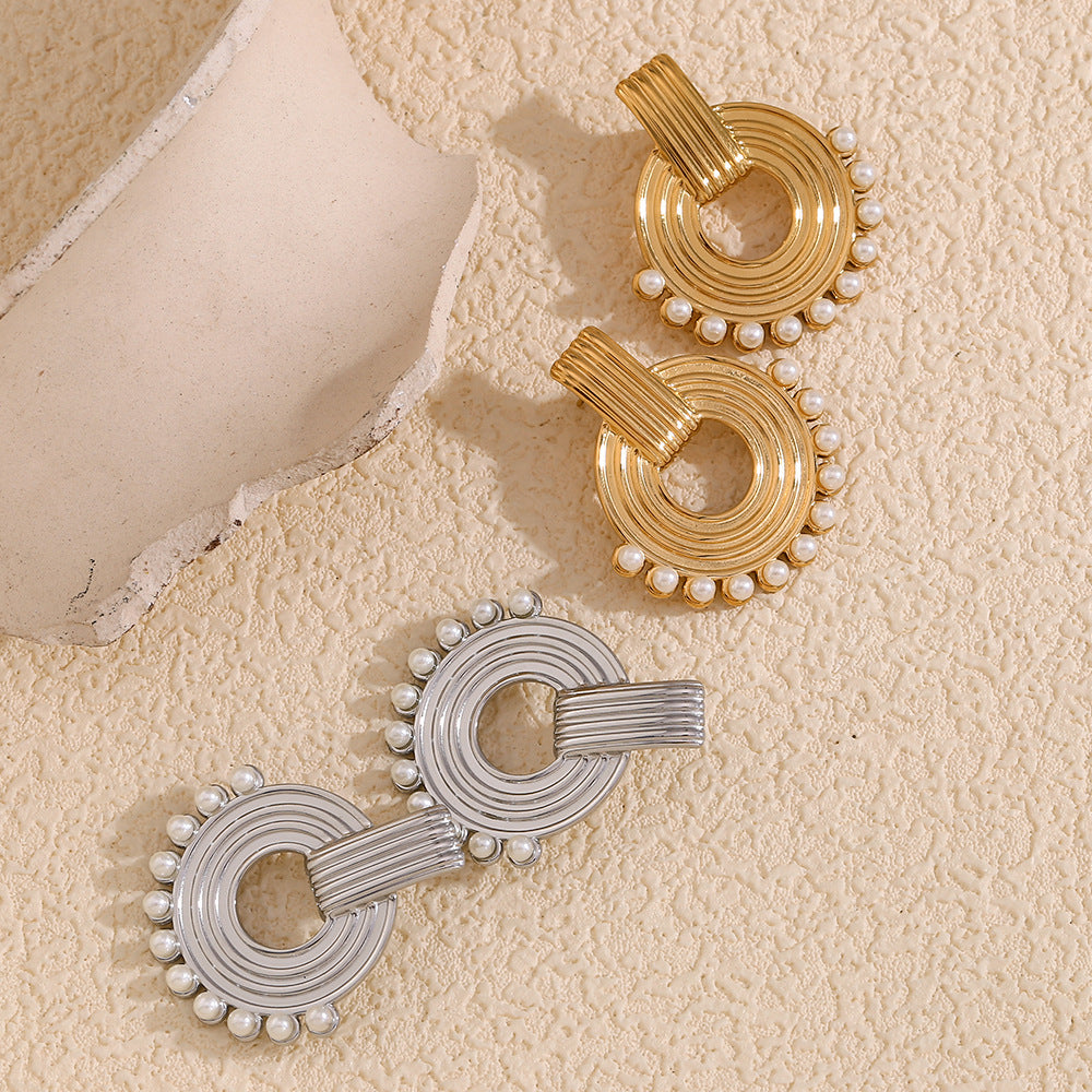 Vintage-Inspired Fashion Ear Studs for Women Stainless Steel Hoop Earrings with 18K Gold Plating and Simulated Pearl Accents