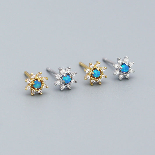 Pendientes de plata de ley 925 con diseño floral y circonitas cúbicas incrustadas