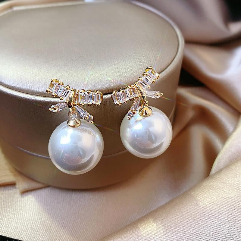 Orecchini a perno con perle stile vintage francese elegante con perni in acciaio placcato per donna, uso quotidiano, design rotondo geometrico minimalista, look di lusso