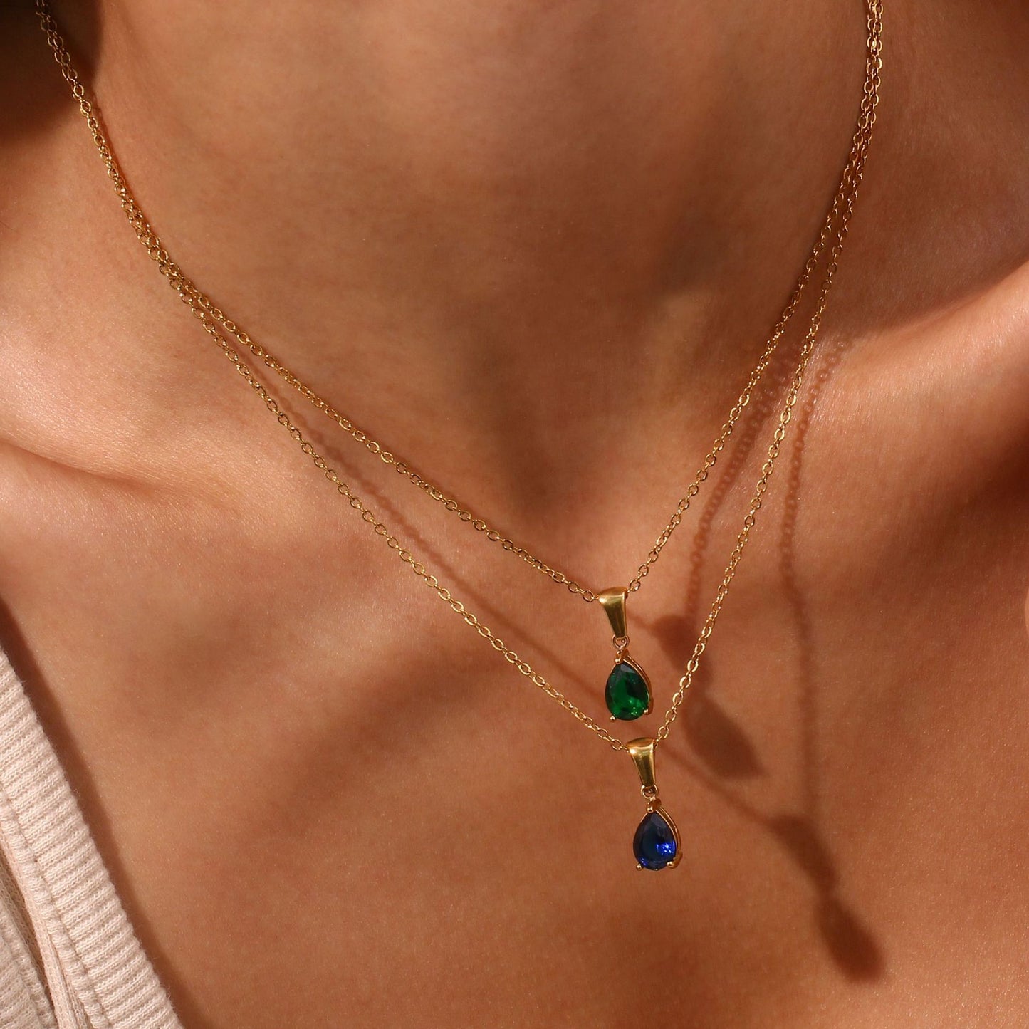 Minimalist Geometric Teardrop Zircon Pendant Necklace in Stainless Steel with 18K Gold Plating for Women