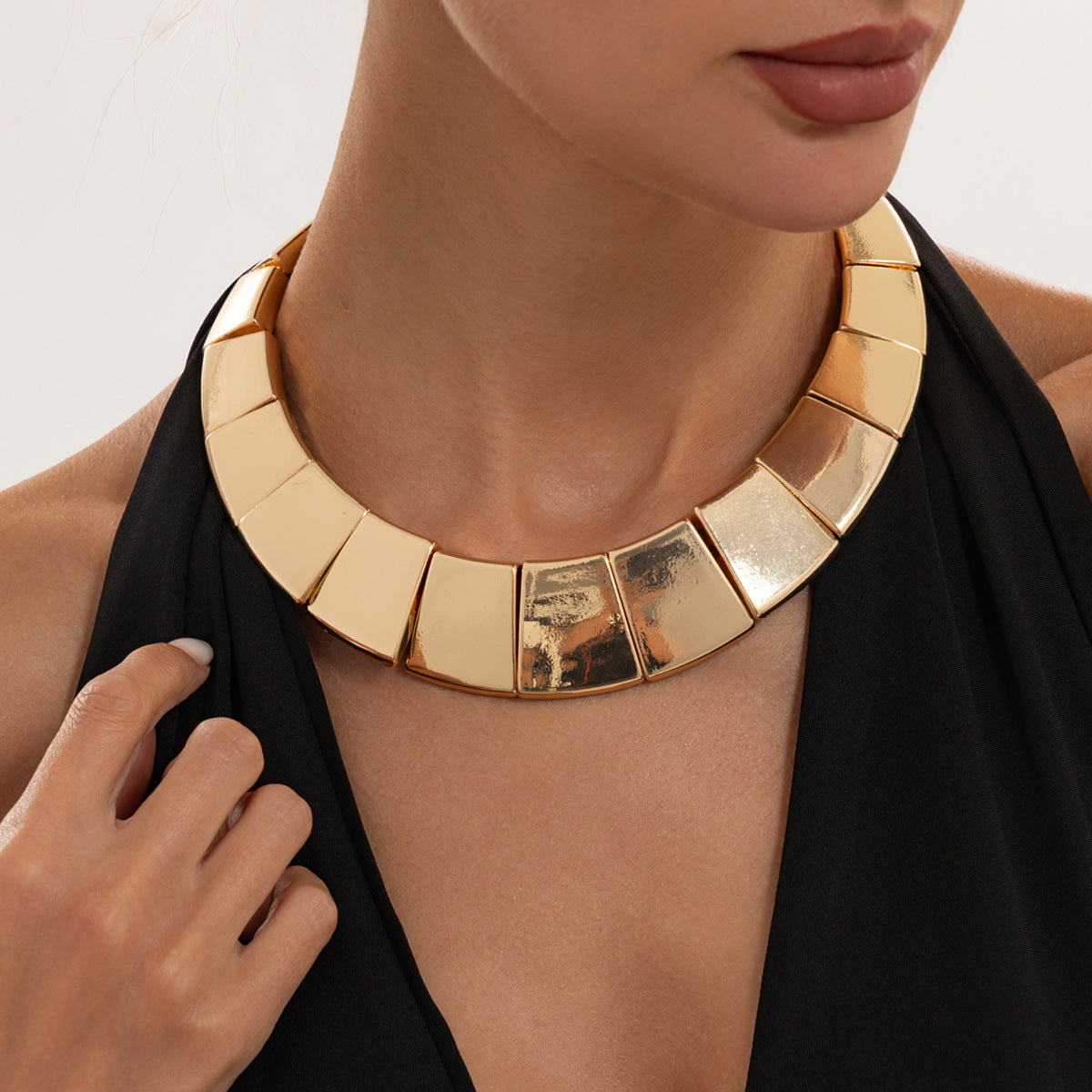 Vintage Hip-hop Punk Geometric Square Zinc Alloy Plated Choker Necklace for Women