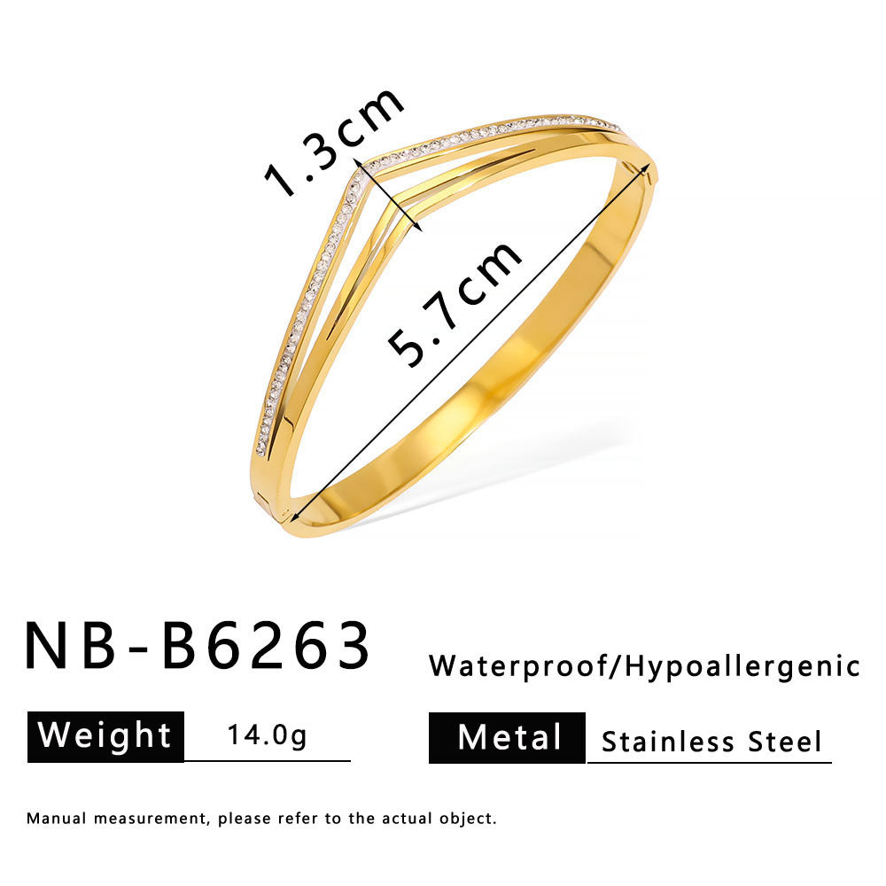 Vintage Geometric Stainless Steel Hollow Bracelet with Rhinestone Inlay and 18K Gold Plating