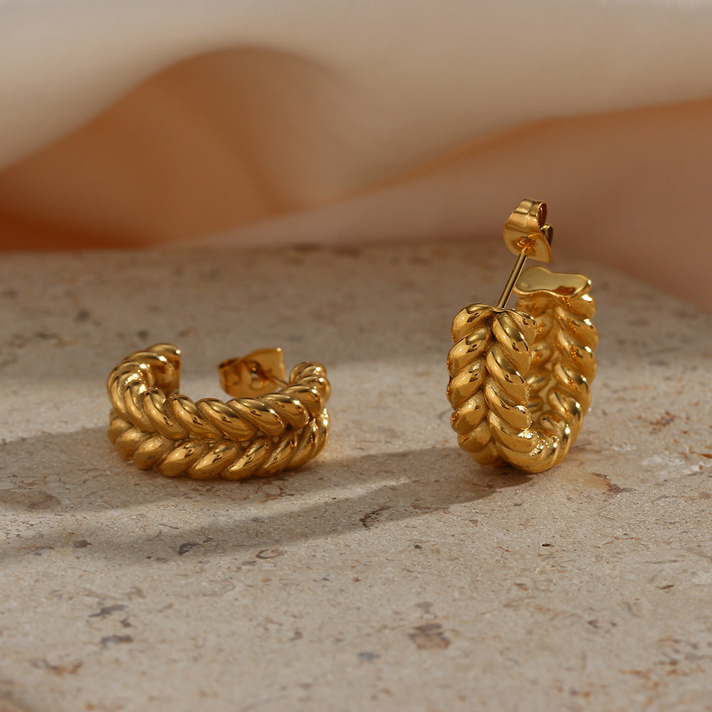 Minimalist Geometric Stainless Steel C-Shaped Hoop Earrings with 18K Gold Plating and Wheat Pattern