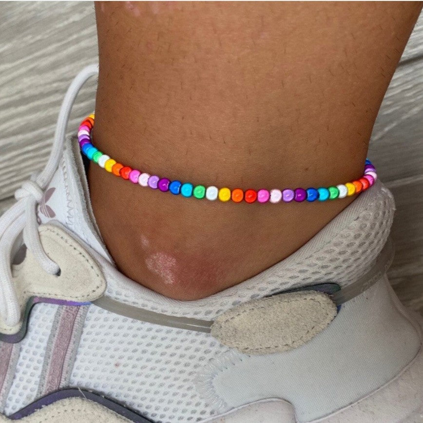Minimalist Geometric Iridescent Beaded Anklet for Women