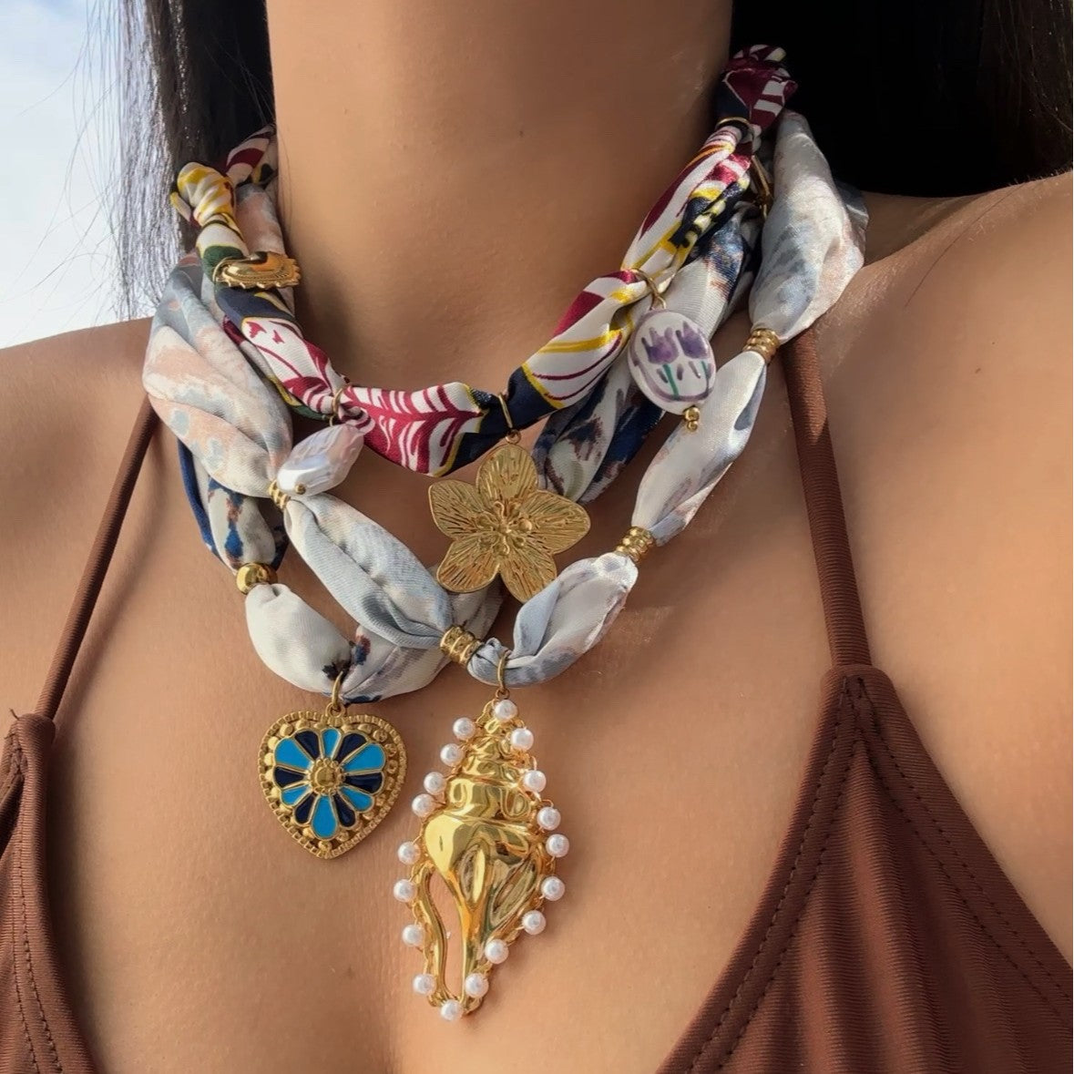 Casual 14K Gold Plated Stainless Steel Heart Floral Necklace with Pearl and Shell Pendant