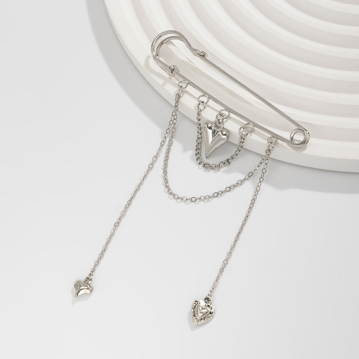 Cavigliera Minimalista a Cuore in Metallo con Catena Regolabile e Dettaglio Nappa da Donna
