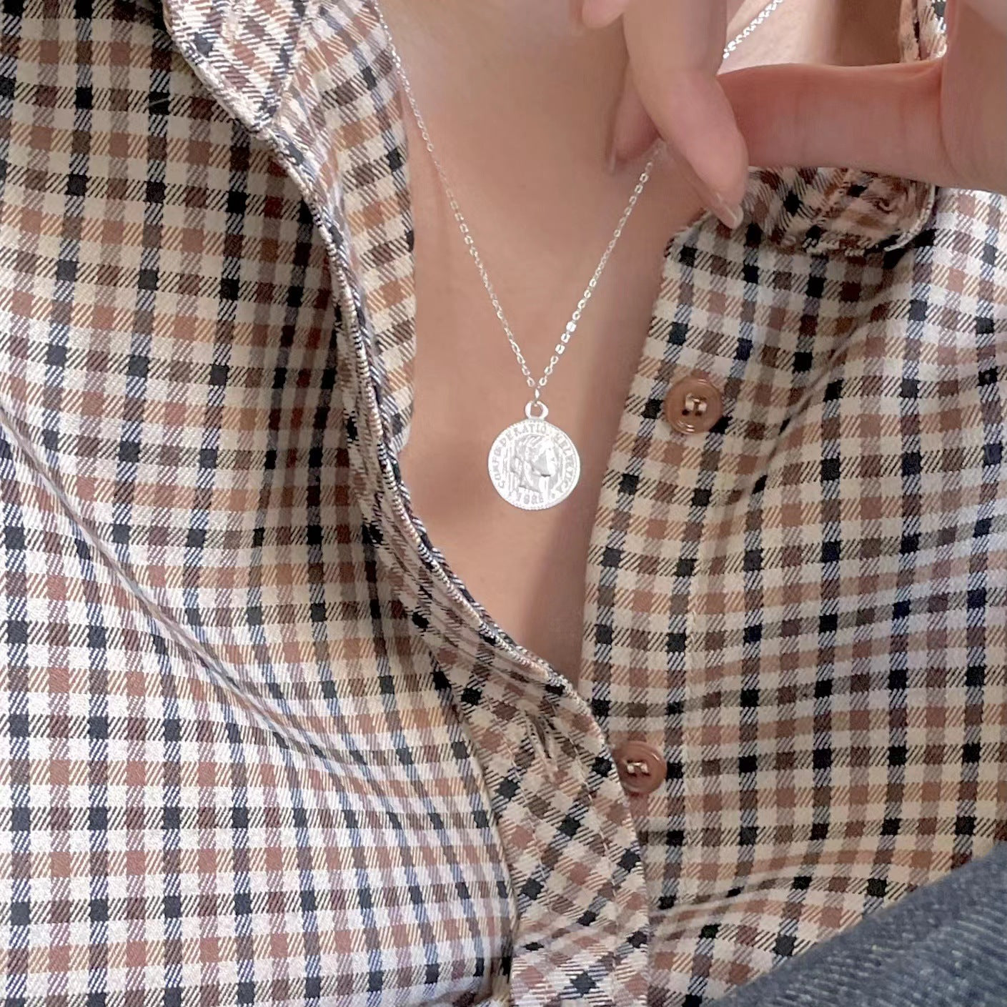 Vintage 925 Sterling Silver Gold Plated Round Coin Pendant Necklace Ball Chain