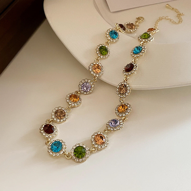 Vintage Geometric Pendant Necklace for Women Alloy Chain with Plated Finish Minimalist Retro Aesthetic