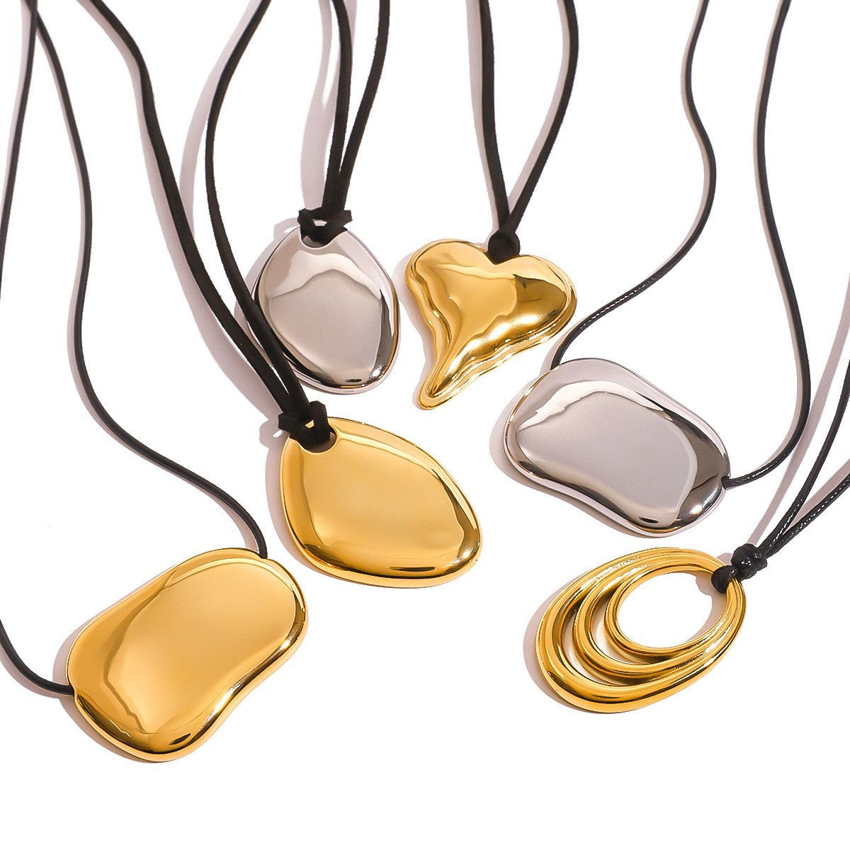 Collar de Acero de Titanio Geométrico Chapado para Mujer con Cordón Negro Cadena Ajustable para Clavícula