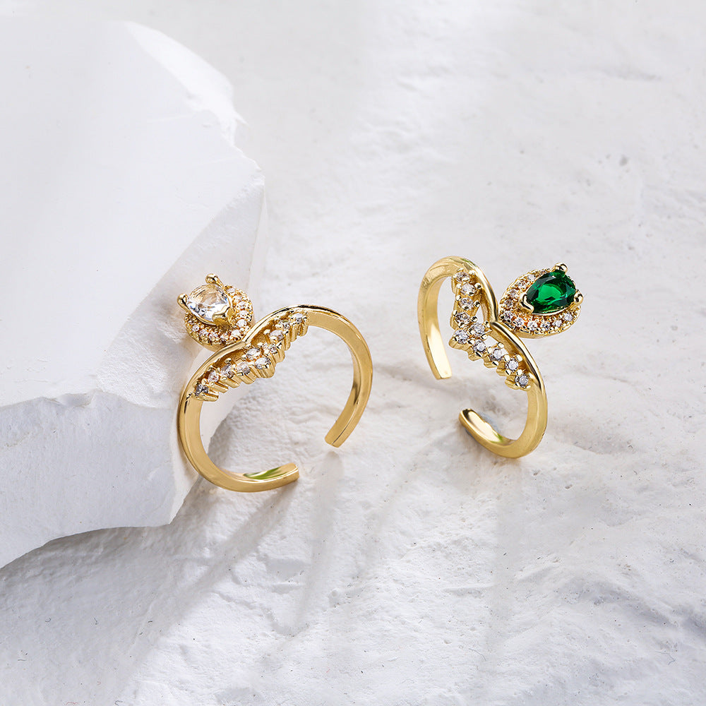 Minimalist Geometric Copper Ring with Gold Plating and Micro-Pave Zirconia for Women