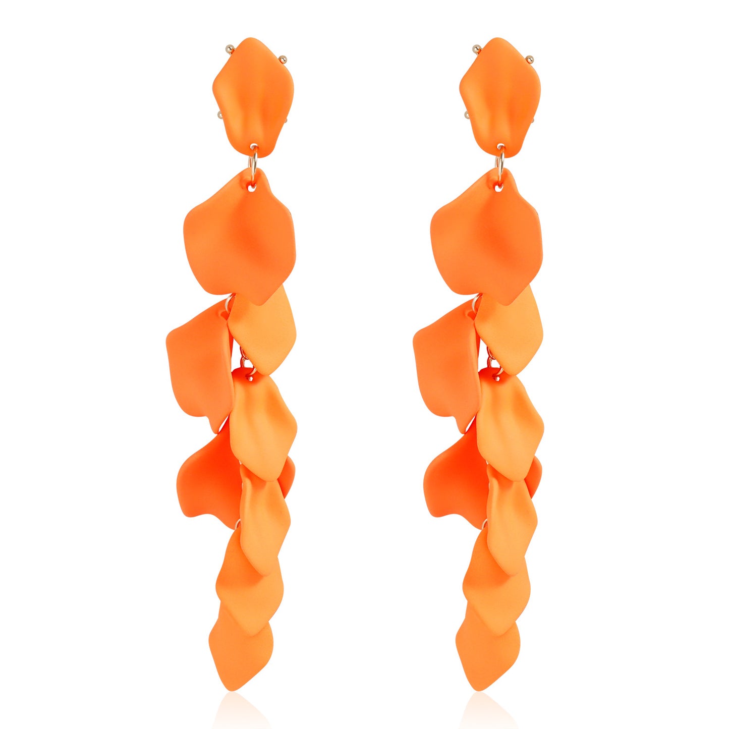 Elegant Floral-Petal Shaped Zinc Alloy Stud Earrings with Plated Finish for Women Vintage and Artistic Style