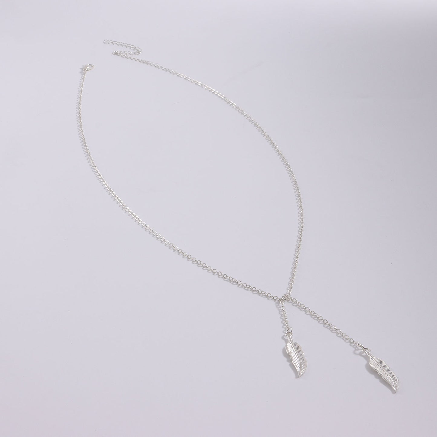 Minimalist Alloy Leaf Pendant Necklace for Women with Electroplated Finish and Y-Shaped Chain