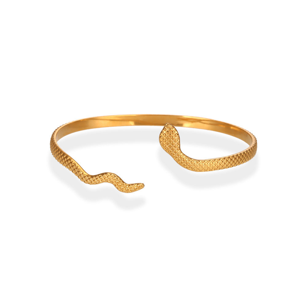 Fashionable Geometric Checkered Snake Chain Bracelet for Women in Stainless Steel with 18K Gold Plating