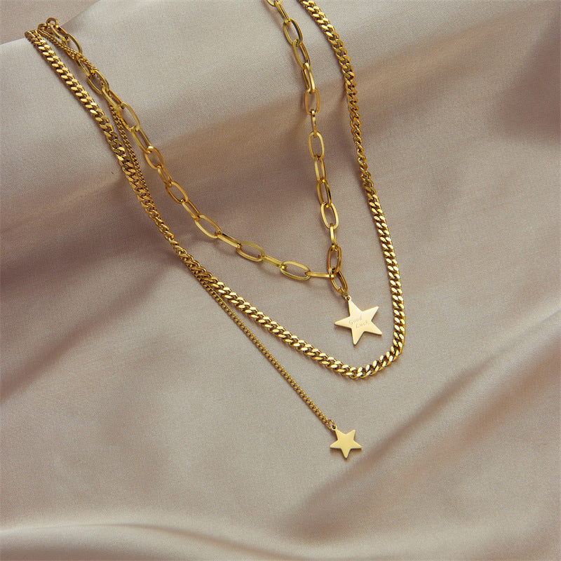 Collana da donna con ciondolo a stella a doppio strato minimalista in acciaio al titanio con finitura placcata