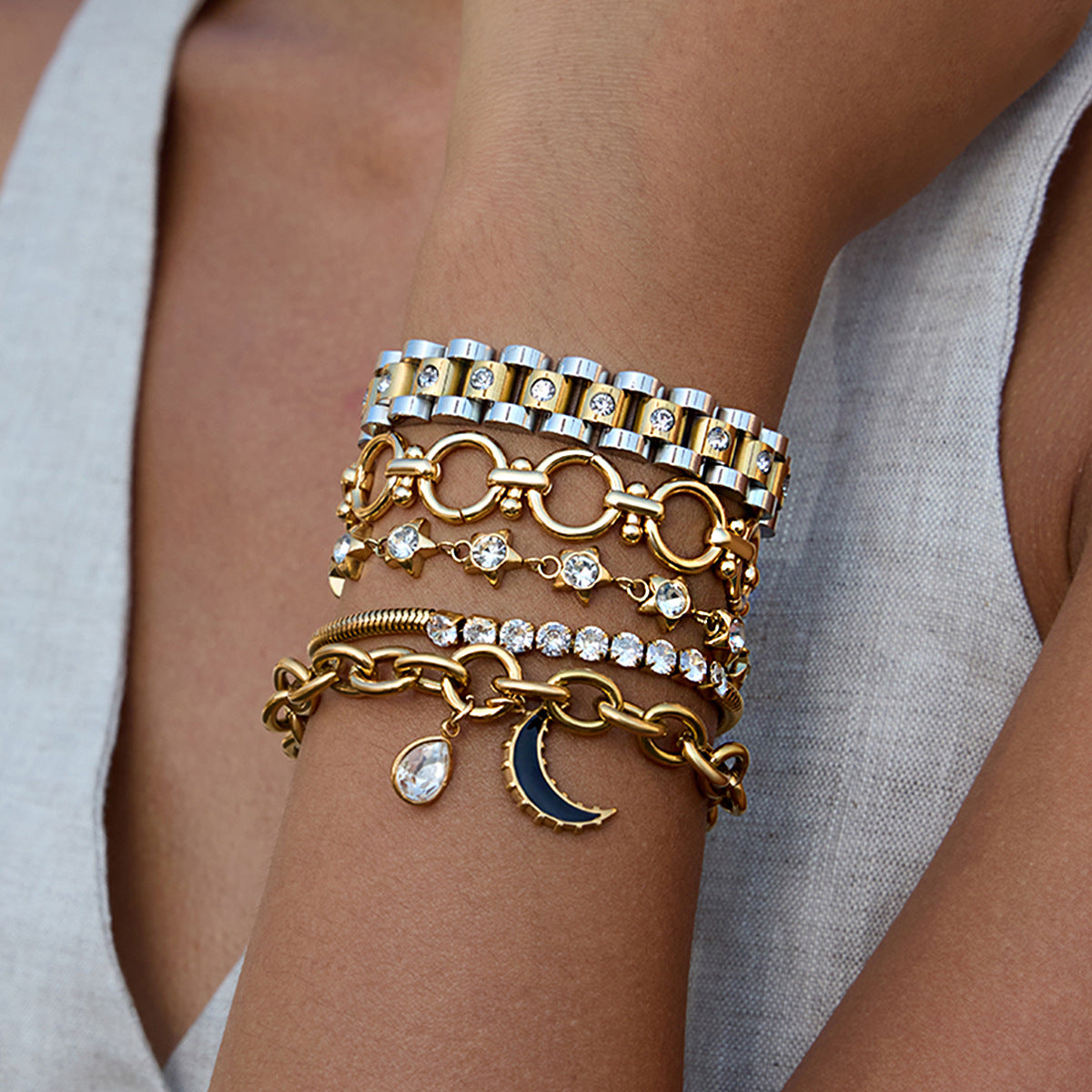 Pulsera de Acero Inoxidable con Baño, en Forma de Estrella, de Lujo Minimalista para Mujer con Detalles de Pedrería