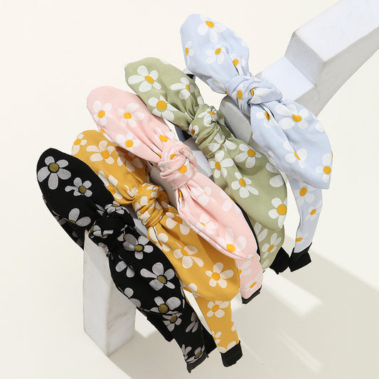 Minimalist Daisy Rabbit Ear Bow Hairband for Girls Floral Fabric Headband with Handmade Detail