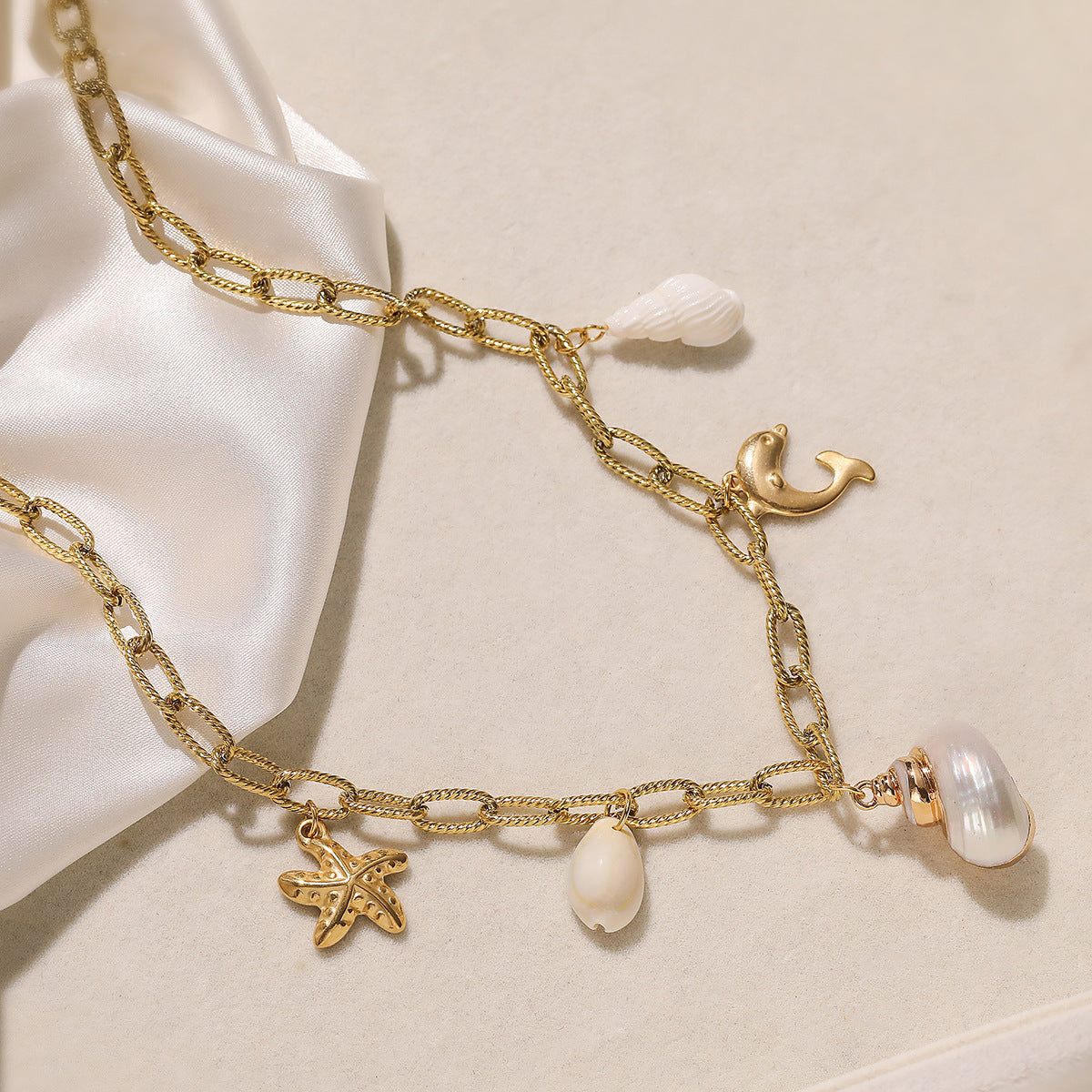 Collana con pendente in conchiglia di abalone geometrica minimalista da donna in acciaio inossidabile con design irregolare