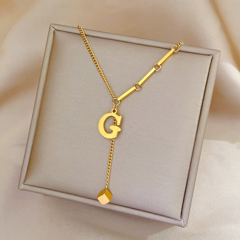 Minimalist Geometric Square Letter Titanium Steel Necklace for Women with Gold Plating and Clavicle Chain Style