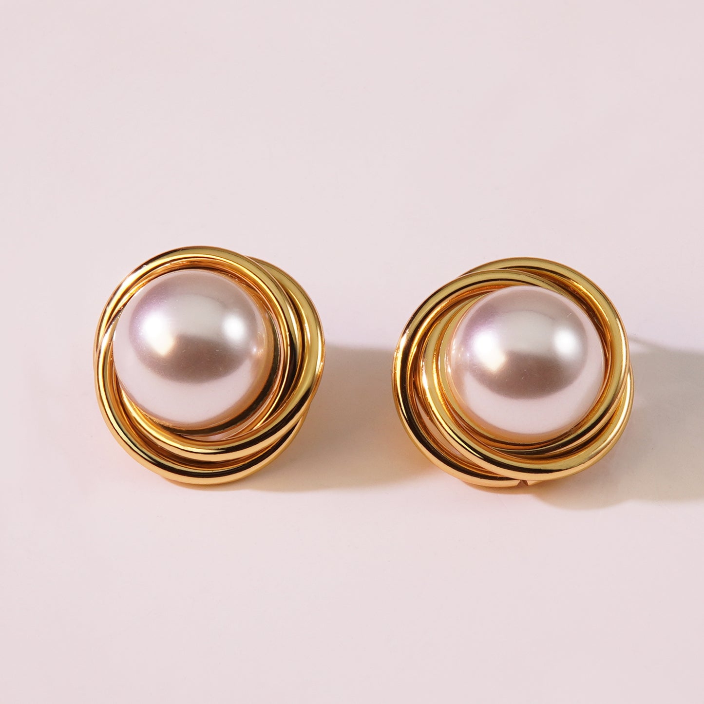 Vintage Elegant Round Geometric Plated Stainless Steel Imitation Pearl Baroque Earrings for Women