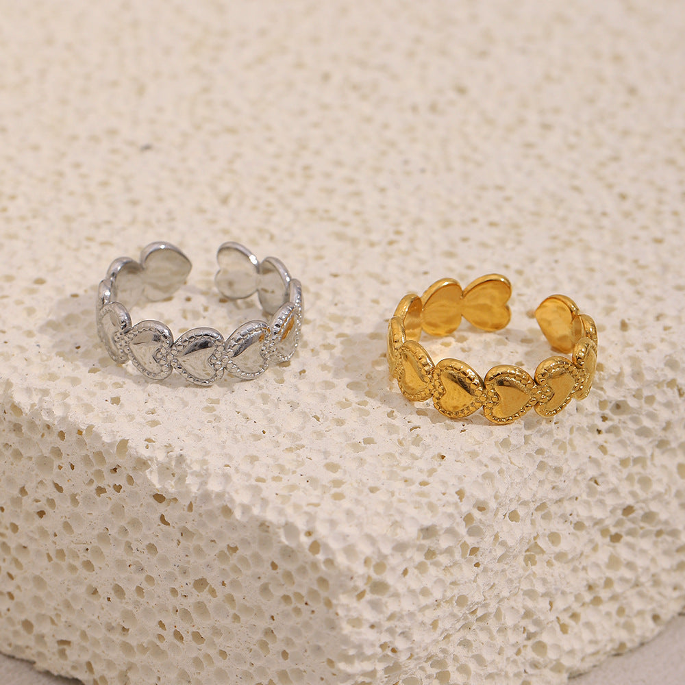 Anello Minimalista a Cuore in Acciaio Inox con Bordo Perlato Placcato Oro 18K da Donna