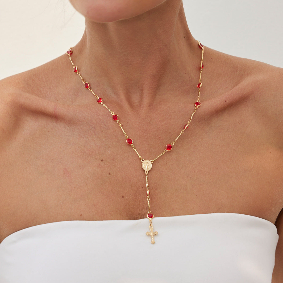 Minimalist Cross Pendant Necklace in Zinc Alloy with Rhinestone Inlay and Plated Finish for Women
