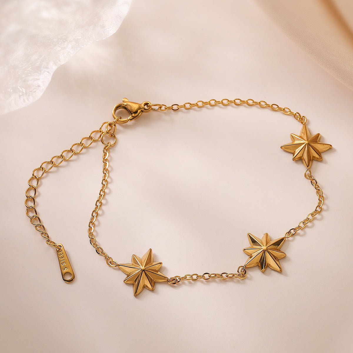 Collana con pendente a stella a otto punte geometrica minimalista da donna in acciaio al titanio placcato oro 18 carati
