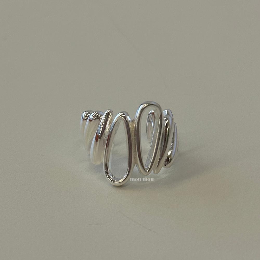 Anillo Minimalista de Plata de Ley 925 con Forma de Lágrima Irregular y Acabado Chapado para Mujer