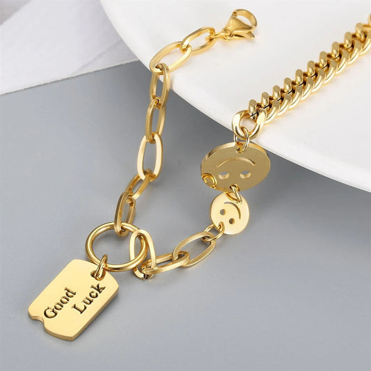 Bracciale da donna in acciaio inossidabile con ciondolo quadrato personalizzabile minimalista, finitura lucida e design a faccina sorridente