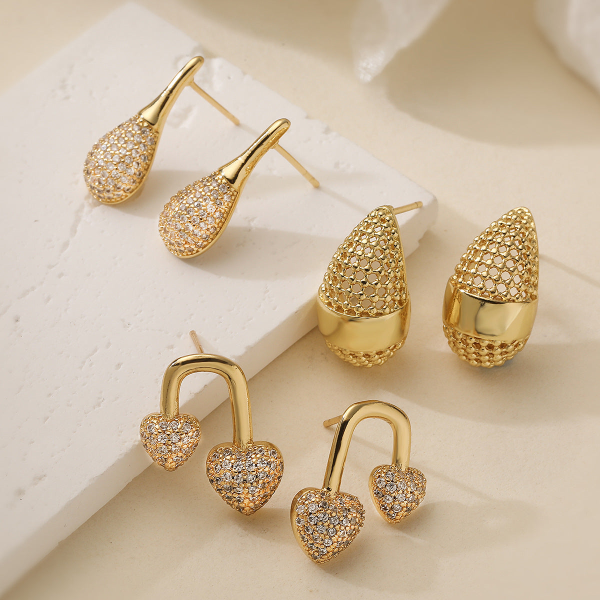 Minimalist 18K Gold Plated Brass Teardrop Geometric Cubic Zirconia Stud Earrings for Women