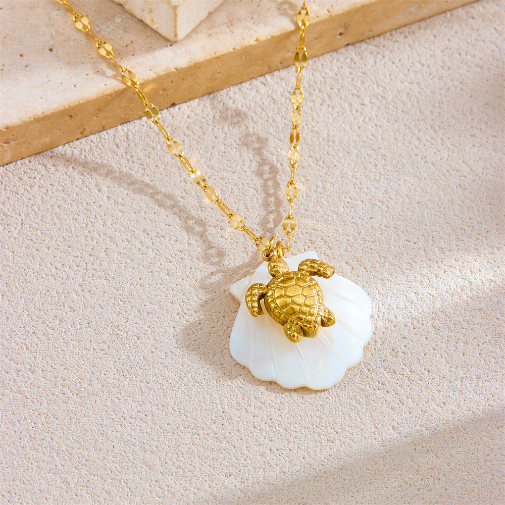 Personalized Ocean Starfish Seashell Turtle Pendant Necklace in Stainless Steel with 18K Gold Plating on Wavy Chain for Women