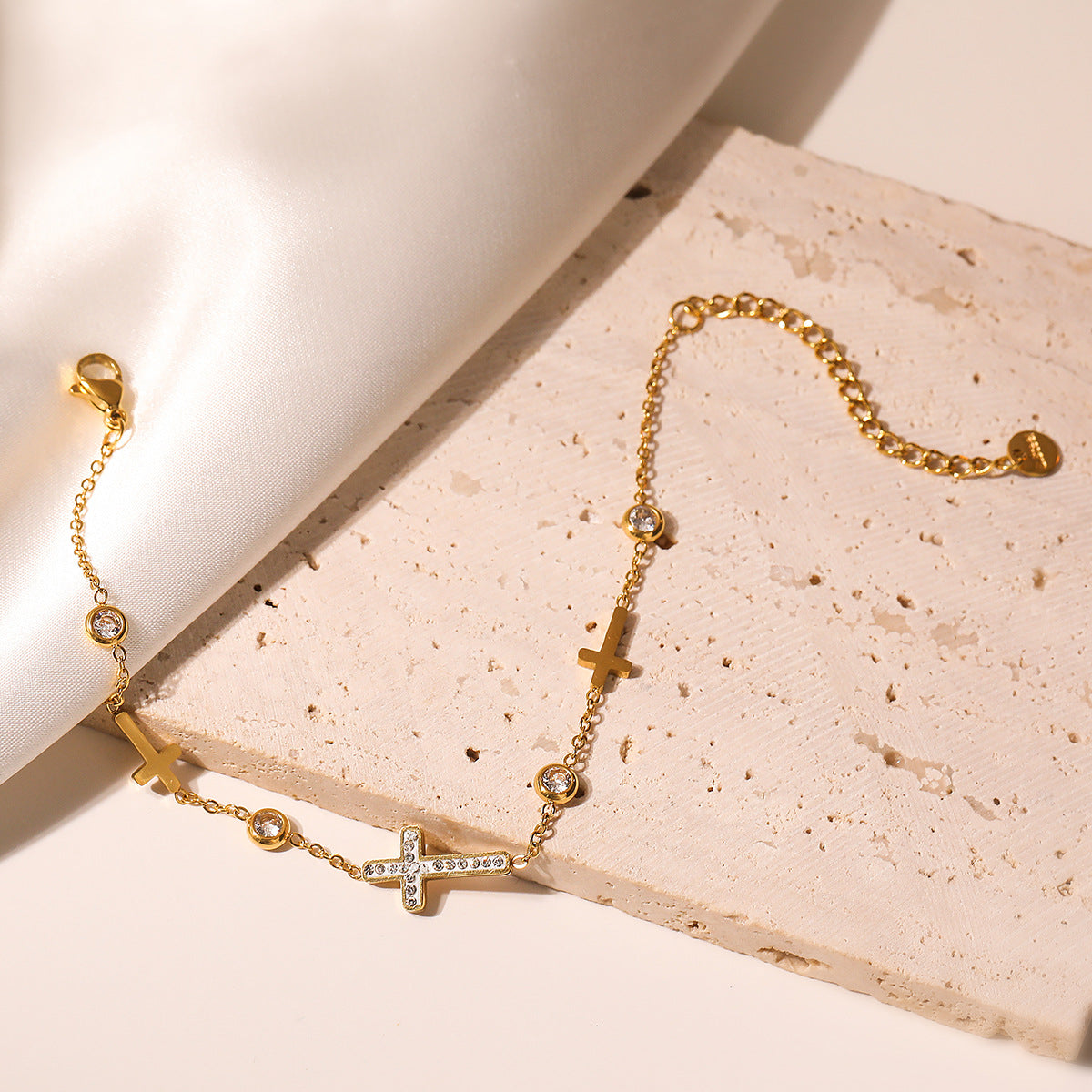 Minimalist Cross Pendant Stainless Steel Bracelet for Women with Gold Plating and Zircon Inlay