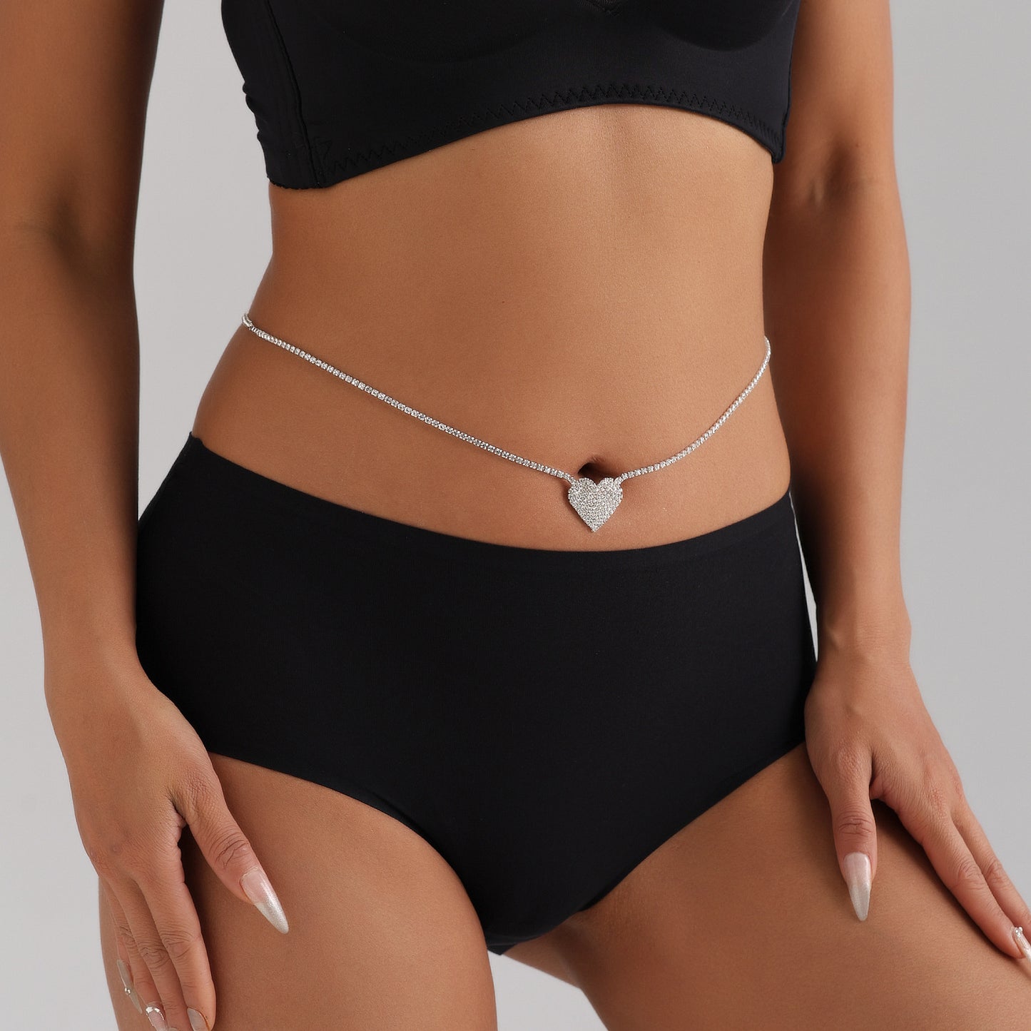 Cadena corporal de diamantes de imitación con forma de corazón estilo punk para mujer con cadena de metal y diseño minimalista