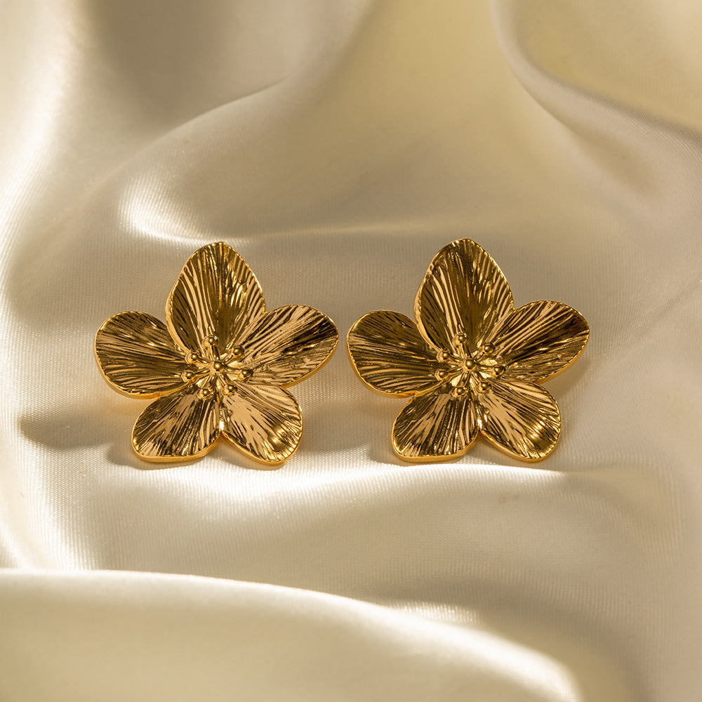 Vintage French Palace Style Matte Gold Stainless Steel Floral Stud Earrings with Plated Finish