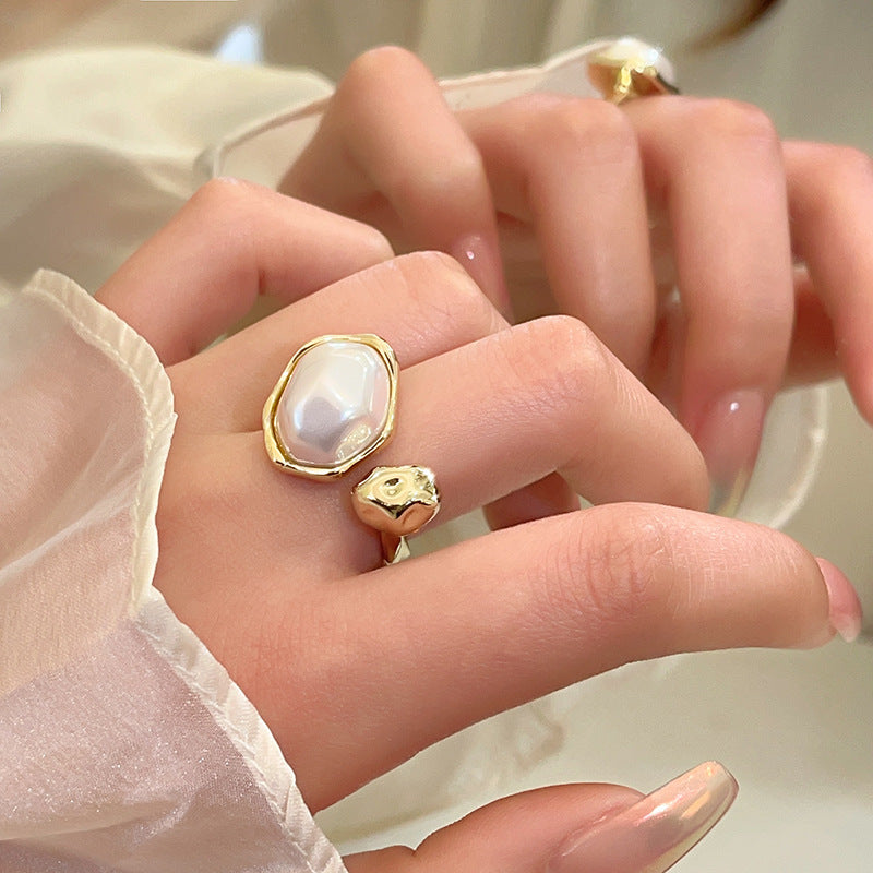Vintage Irregular Geometric Pearl Ring with Zircon Inlay for Women