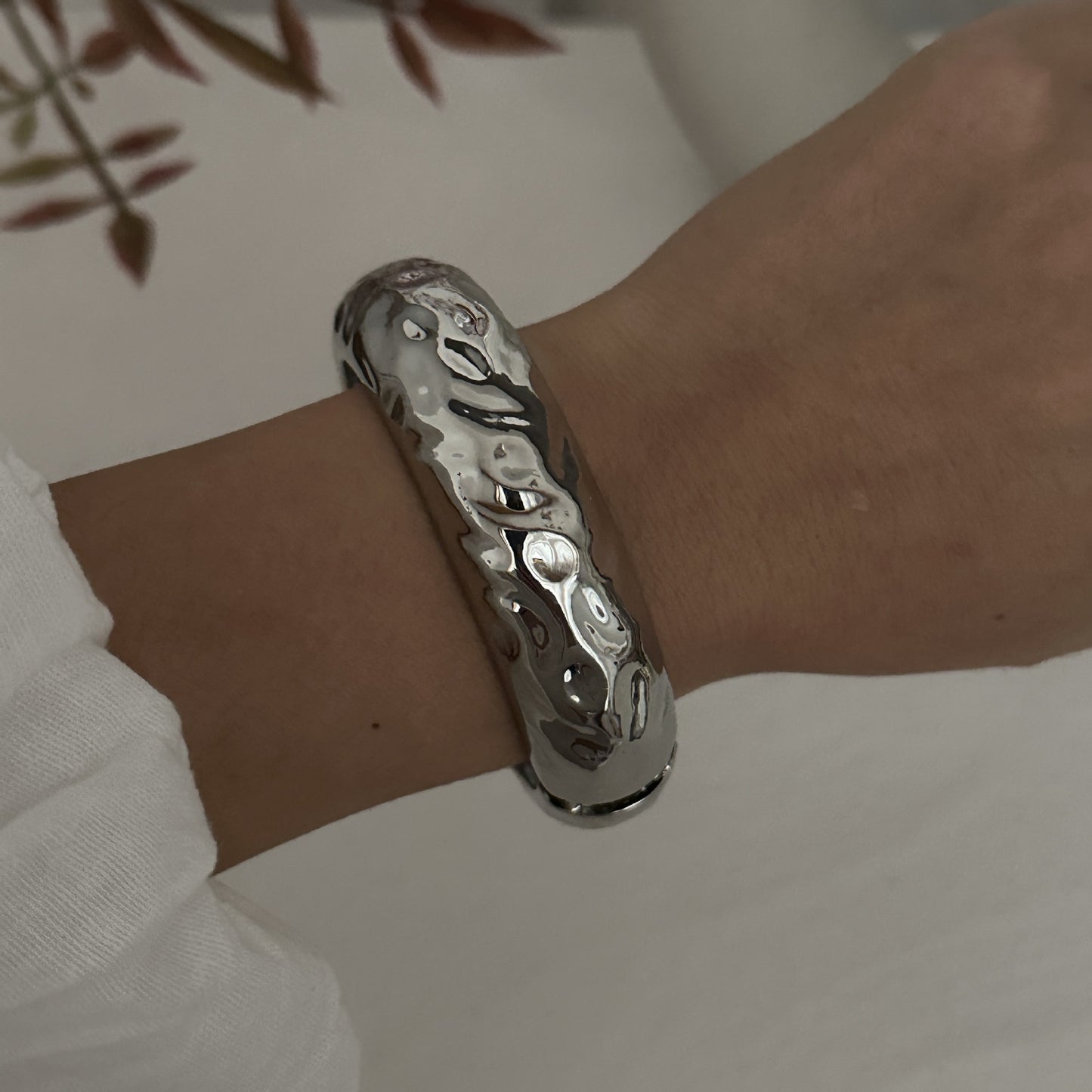 Minimalist Geometric Plated Alloy Cuff Bracelet for Women