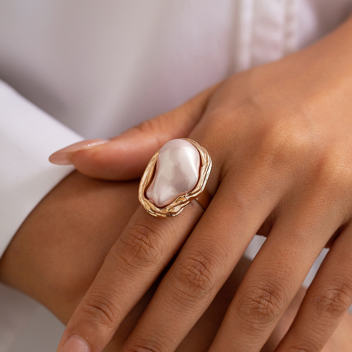 Irregular Baroque-Style Geometric Ring with Imitation Pearl Inlay and Plated Finish for Women