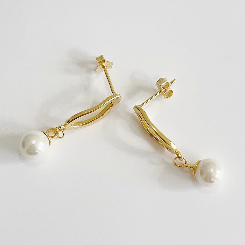 Orecchini Minimalisti in Argento Sterling 925 Placcato Oro con Perle Asimmetriche Geometriche