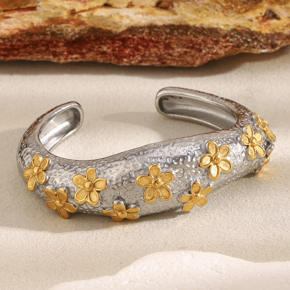 Minimalist Floral Stainless Steel Plated 18K Gold Cuff Bracelet for Women with Delicate Flower Design