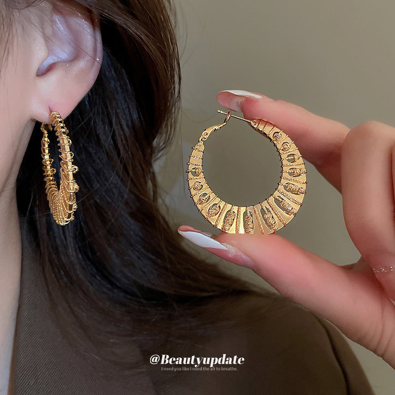 Pendientes de aro de cobre chapados en oro de estilo chic con forma geométrica para mujer, joyería de lujo ligera llamativa