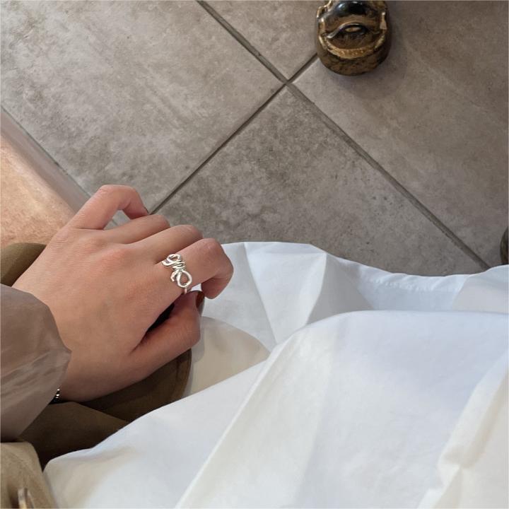 Sweet Minimalist 925 Sterling Silver Heart Plated Ring with Geometric Details for Women