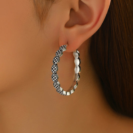 Vintage Geometric C-Shaped Earrings with Inlay Detail for Women Zinc Alloy Fashion Ear Jewelry