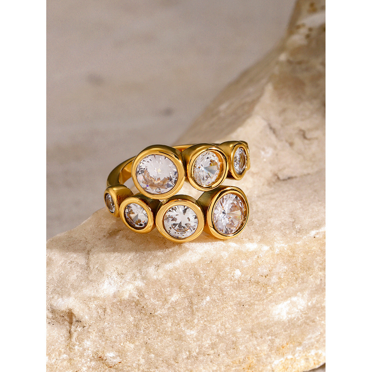 Anello Aperto Rotondo Irregolare in Zircone in Acciaio Inossidabile Placcato Oro 18K Unisex alla Moda