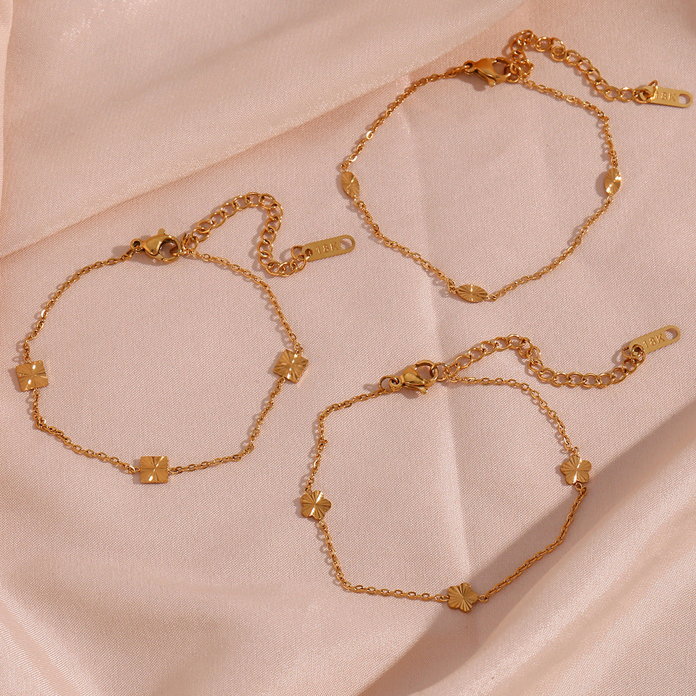 Pulsera fina geométrica minimalista de acero inoxidable chapado en oro de 18 quilates para mujer