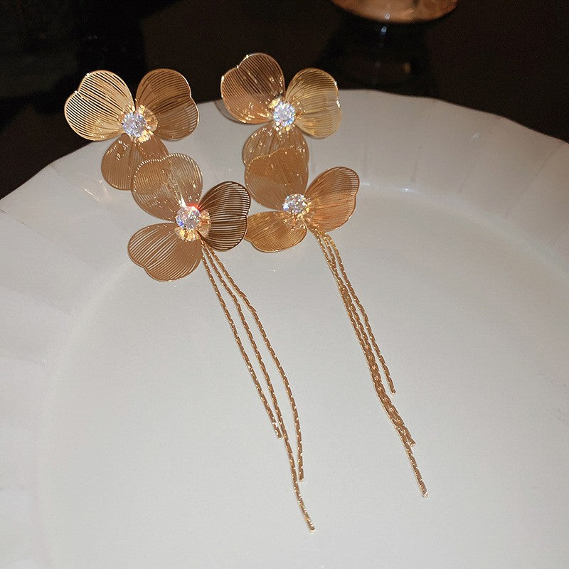 Pendientes Chic de Borla Floral para Mujer con Postes de Plata de Ley 925 y Base de Cobre Bañado
