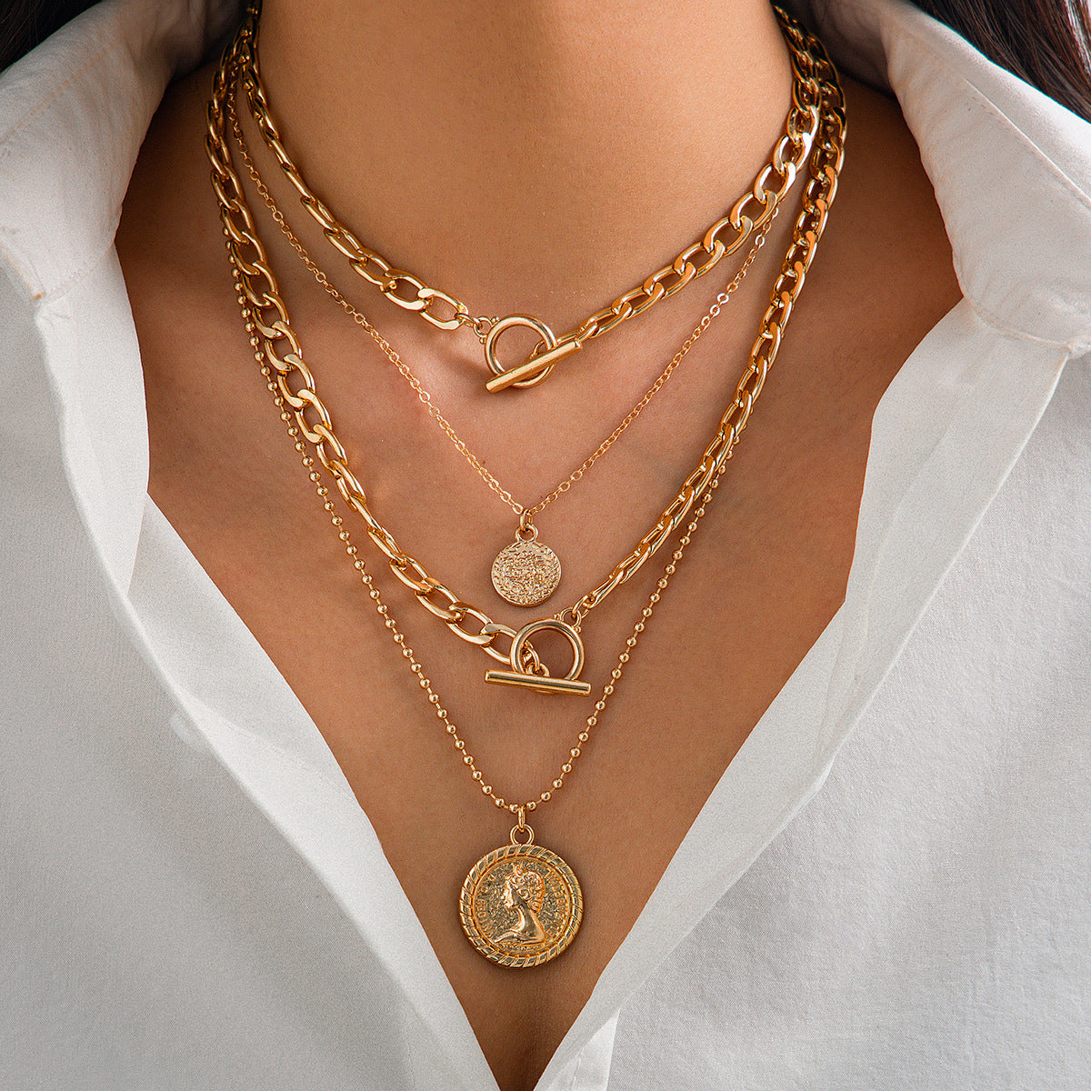 Collar con colgante geométrico de estilo punk para mujer, de aleación y con acabado galvanizado