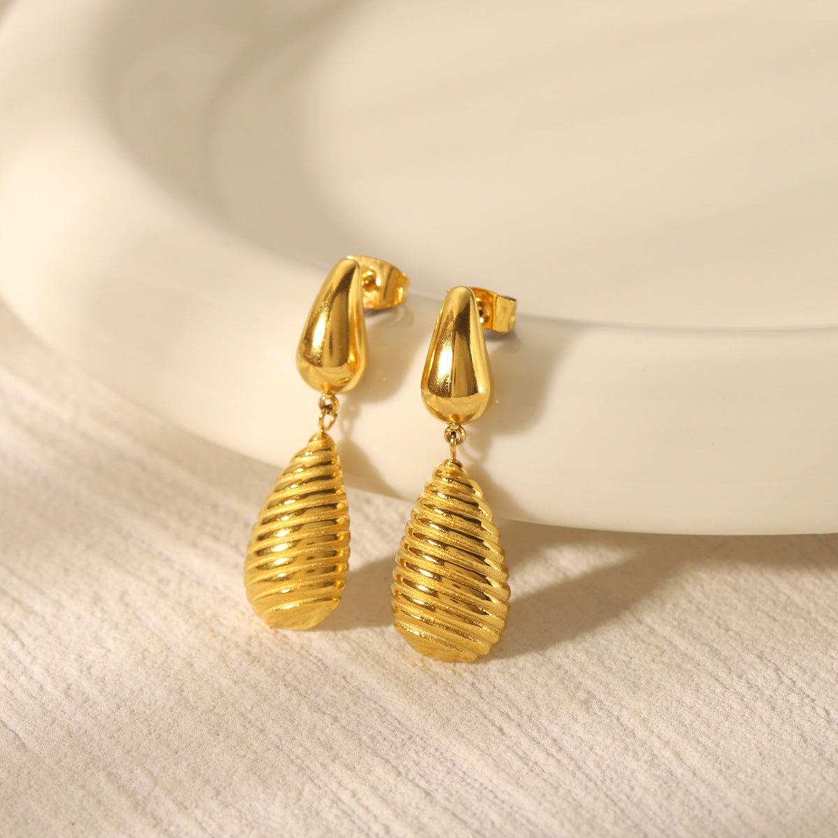 Ins Style 18K Gold Plated Stainless Steel Waterdrop Geometric Threaded Stud Earrings for Women