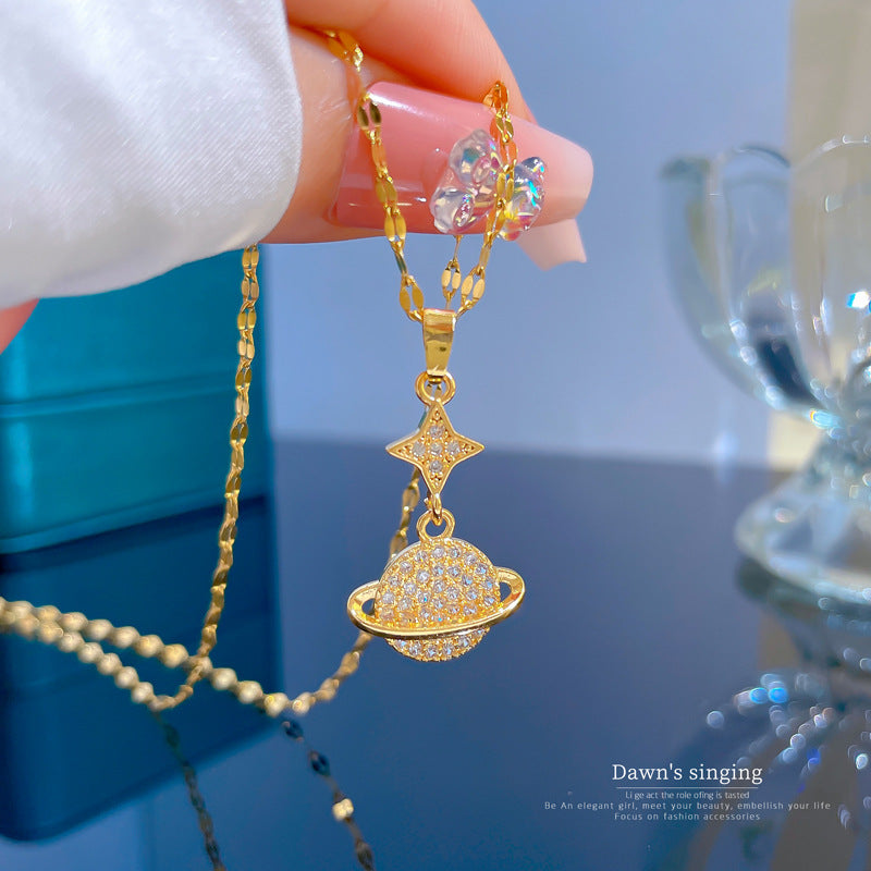 Collana con Pendente da Donna in Acciaio al Titanio, Minimalista, Geometrica, Stile Locket, con Intarsio di Strass, Catena Clavicola