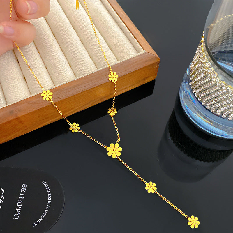 Sweet Streetwear Gold Plated Titanium Steel Sunflower Daisy Pendant Necklace Cable Chain