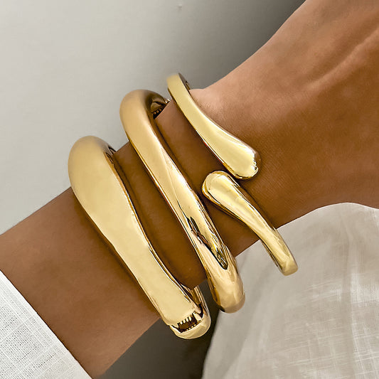 Minimalist Geometric Drop-Shaped Bracelet with Spring Clasp in Polished Alloy for Women
